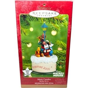 2001 Hallmark Keepsake Merry Carolers Mickey & Co. Music and Movement Christmas